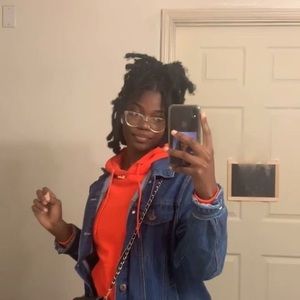 Meet your Posher, Destiny